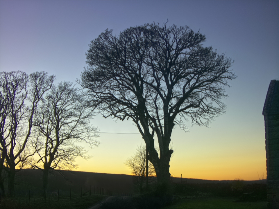 Webcam photo for 18 hrs today