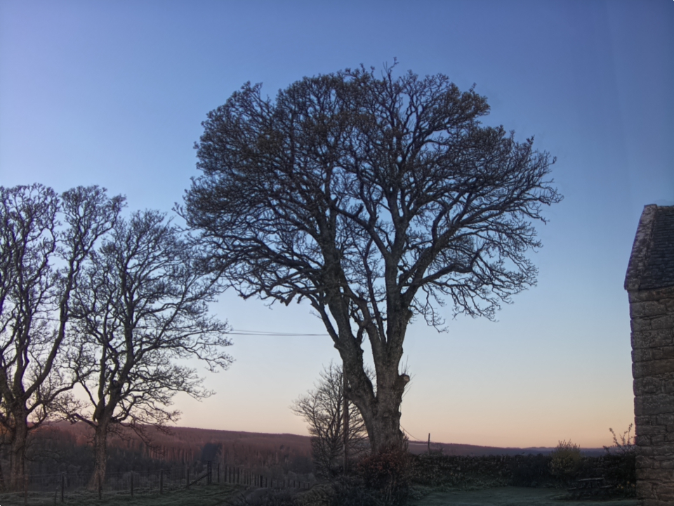 Webcam photo for 06 hrs today